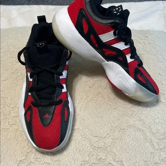 Adidas Trae Unlimited Basketball Shoes Red Black Size 5 Pre-Owned - Picture 2 of 7